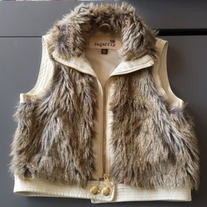 Sleeveless coat/ Vest